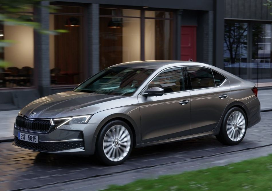 Skoda Octavia 2024: обновленный лифтбек четвертого поколения