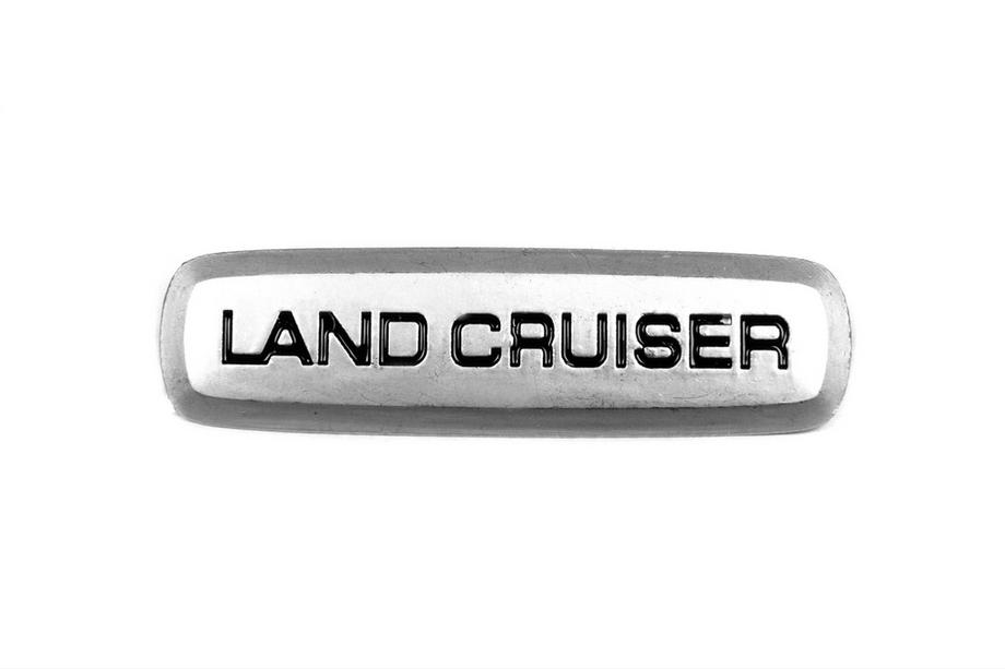 Toyota Land Cruiser Алюминиевый шильдик для ковриков (1шт) Image