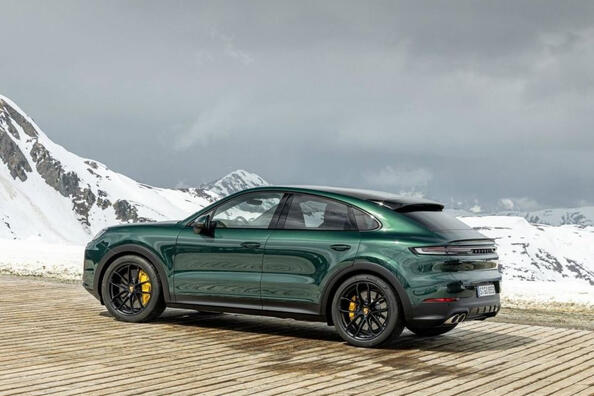 Porsche Cayenne Coupe: роскошный кроссовер с обновленным видом фото 3