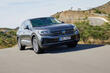 Volkswagen Touareg: обновленный кроссовер стал еще более совершенным фото 3