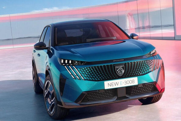 Обзор Peugeot e-308: электромобиль с запасом хода до 700 км.
