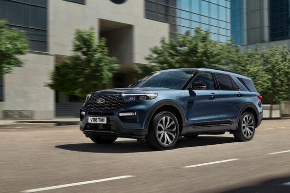 Ford Explorer Hybrid: экономический компромисс в мире крупных кроссоверов фото 4