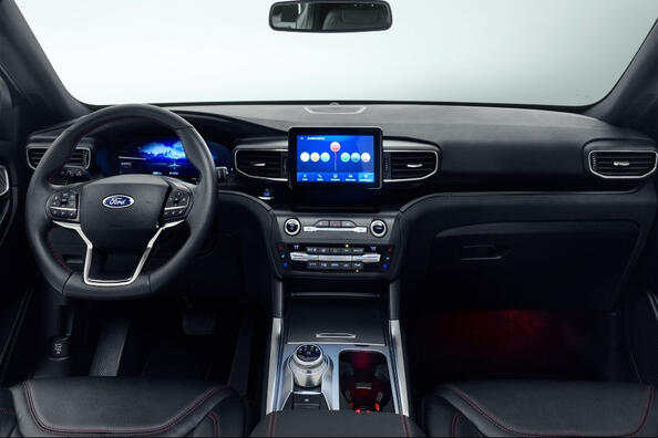 Ford Explorer Hybrid: экономический компромисс в мире крупных кроссоверов фото 5