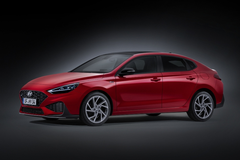 Обзор стильного лифтбека Hyundai i30 Fastback