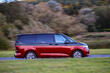 Volkswagen Multivan T7: возвращение легенды в новом виде фото 2