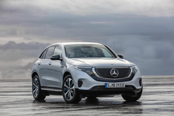 Обзор электрического кроссовера Mercedes-Benz EQC