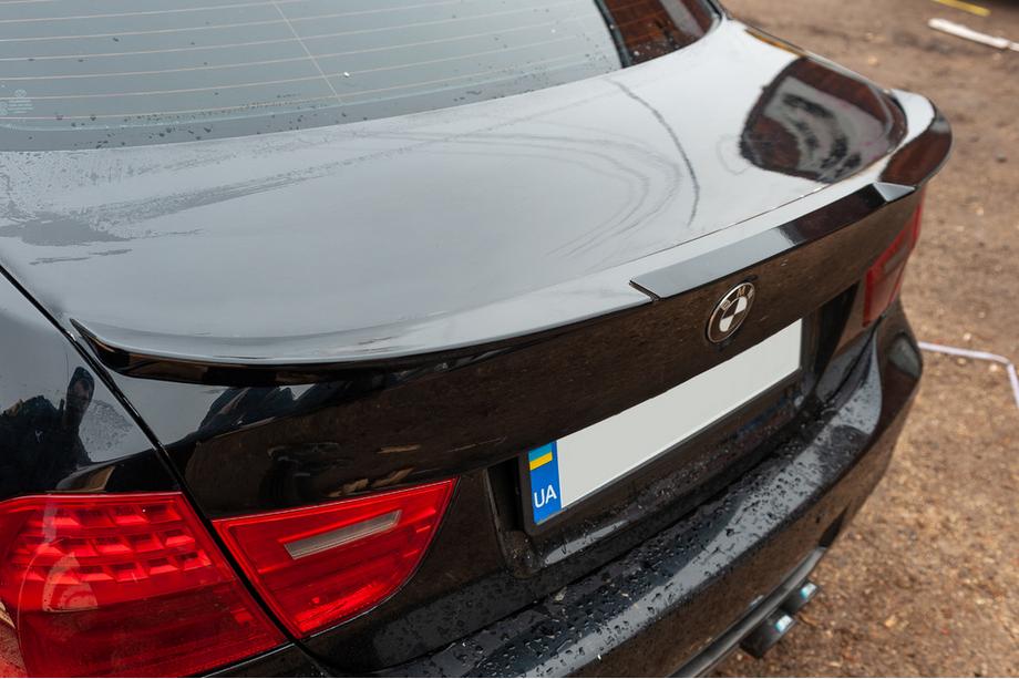 BMW 3 серия E90/E91 2005-2011 гг. Спойлер M4-Style (для E90, грунтованный под покраску) Фото 2