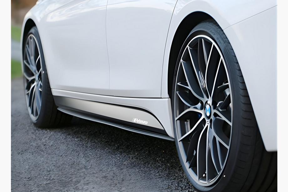 BMW 5 серия F10/F11 2010–2016 гг. Накладки на пороги DPT V-1 (для порогов M-Sport/M5, черный глянец) Фото 2