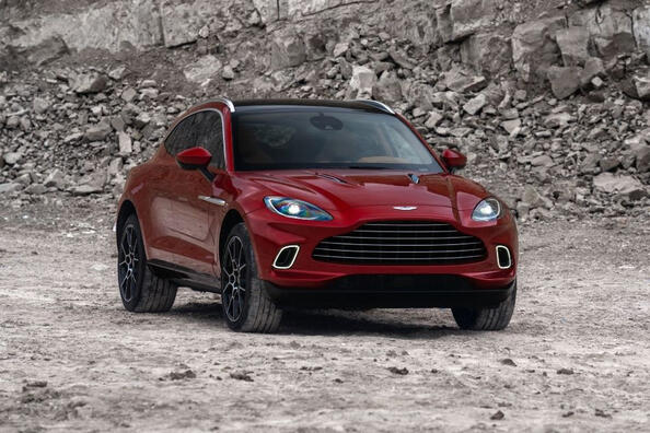 Обзор британского спорт-кроссовера Aston Martin DBX фото 3