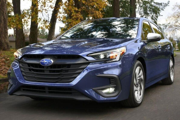 Subaru Legacy 2022: обзор обновленного седана VII поколения фото 4