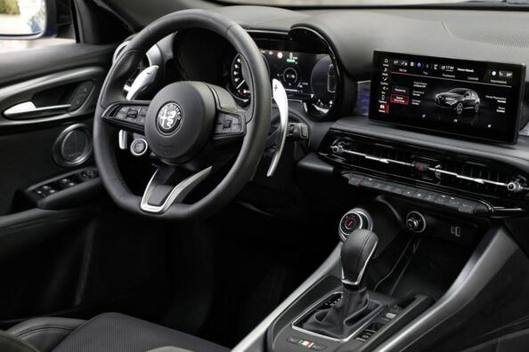 Alfa Romeo Tonale: обзор компактного итальянского кроссовера фото 5