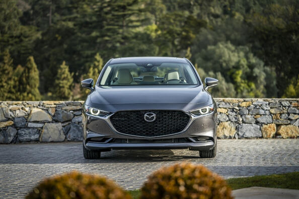 Обзор Mazda 3 Sedan IV поколения