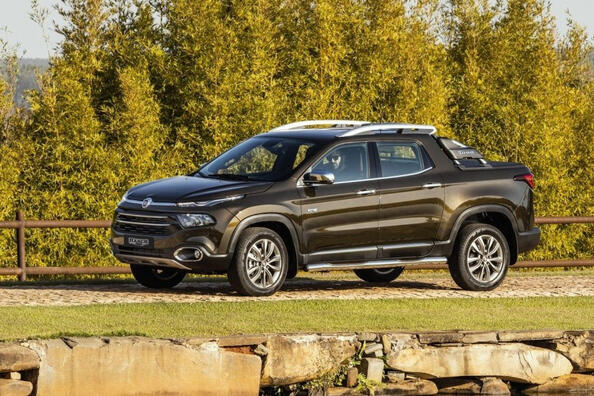 Обзор Fiat Toro: стиль и функциональность в одном пикапе фото 1