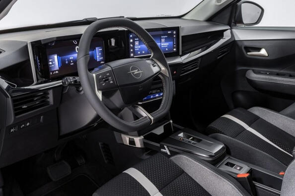 Обзор Opel Frontera Electric 2024: новая глава в истории электрификации фото 6