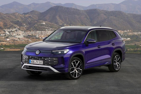 Обзор Volkswagen Tayron второго поколения 2024 года фото 4