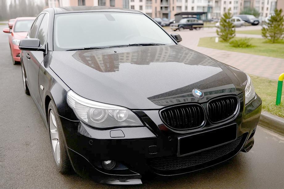 BMW 5 серия E60/E61 2003-2010 гг. Ноздри M-Look (Черный Глянец) Image