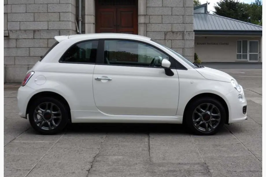 Fiat 500/500L 2013-2022 гг. Боковые Пороги DPT (Черный Глянец) Фото 2