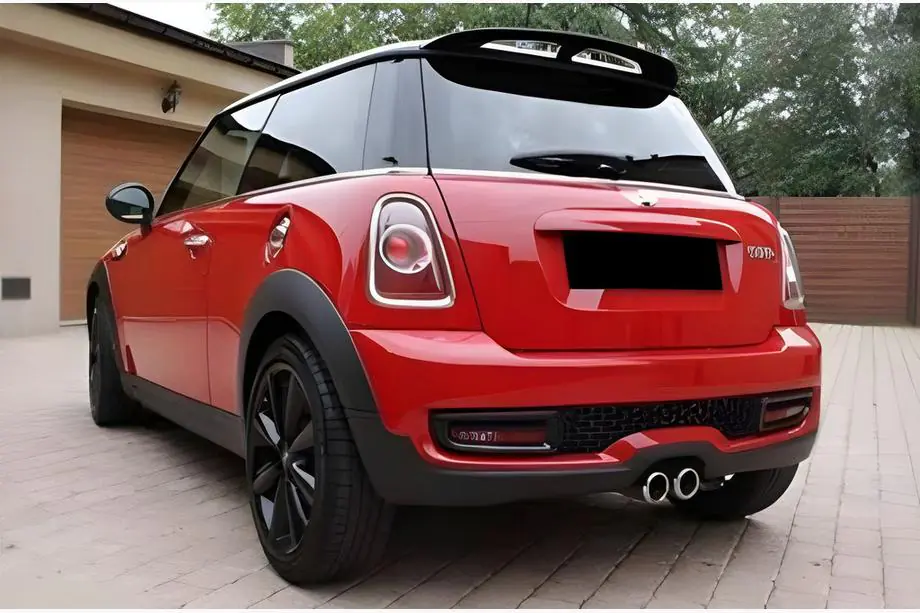 Mini Clubman R55/R56 2007-2014 гг. Спойлер DPT R56 (Черный Глянец) Image