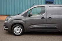 Opel Combo 2019- гг. Окантовка окон Omsa Line (2 шт, нержавейка) фото 6