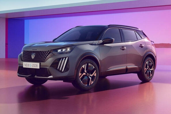 Peugeot e-2008 фейслифт 2023: обзор обновленного электрокроссовера