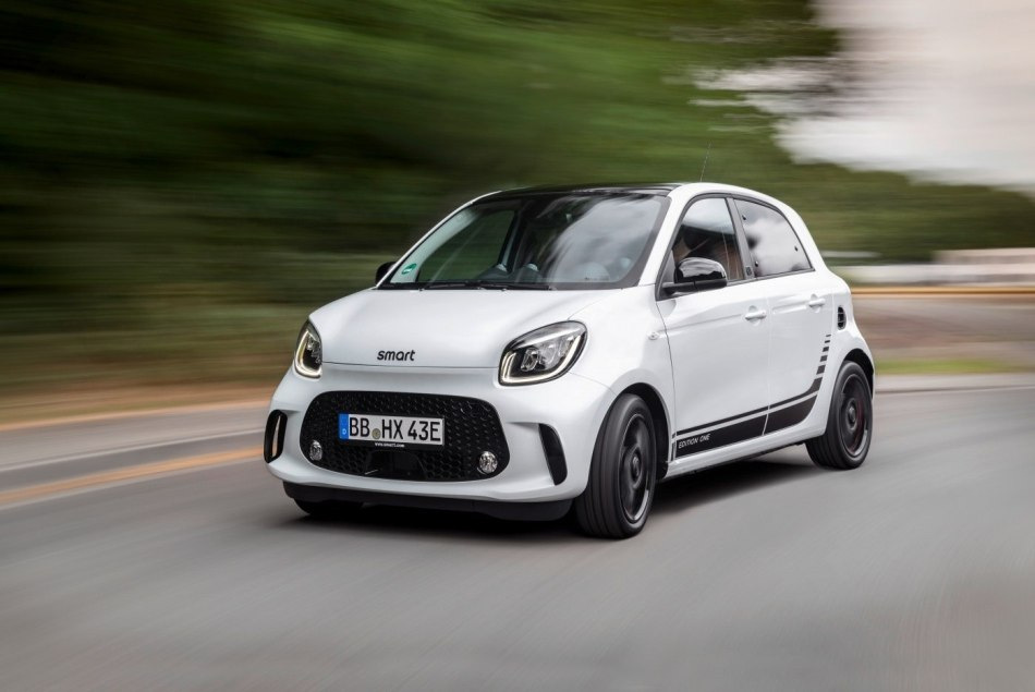 Обзор городского электромобиля Smart EQ forfour