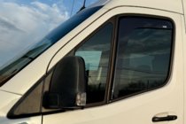Mercedes Sprinter W907/W910 2018- гг. Ветровики вставные (2 шт, HIC) фото 6
