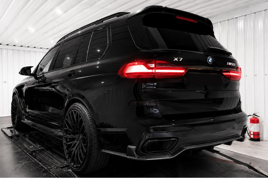 BMW X7 G07 2019- гг. Комплект обвеса Carbon (для M-Sport 2018-2022) Фото 4