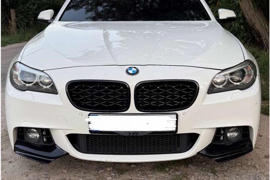 BMW 5 серия F10/F11 2010–2016 гг. Ноздри Diamond Black (Черный Глянец) Фото 2