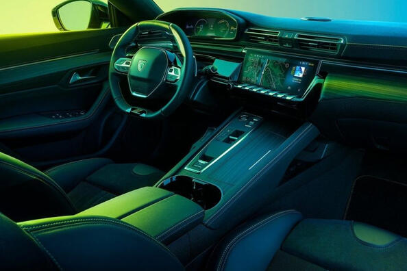 Peugeot 508 SW 2023 года: обзор универсала фото 5