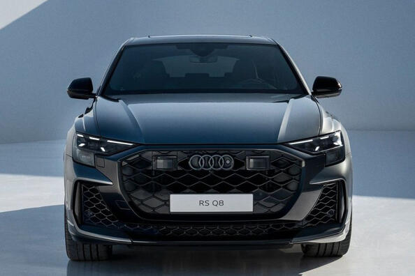 Обзор Audi RS Q8: фейслифтинг 2024 года