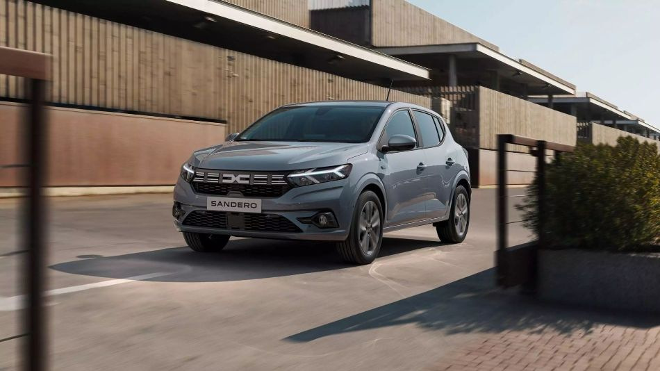 Dacia Sandero: обзор компактного хэтчбека