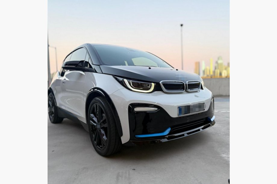 BMW I3 2013-2022 гг. Накладка на Передний Бампер FRP V2 Фото 6