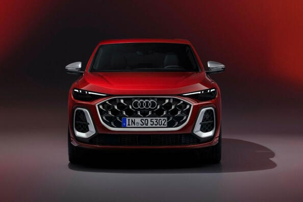 Audi SQ5 Sportback 2025: обзор спортивного кроссовера-купе фото 1