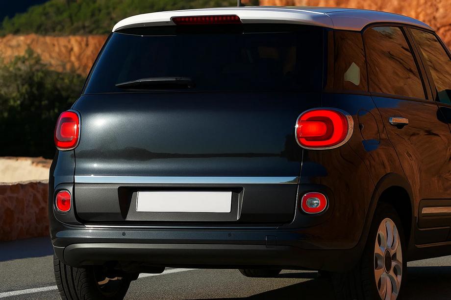 Fiat 500/500L 2013-2022 гг. Накладка на багажник нержавейка Image