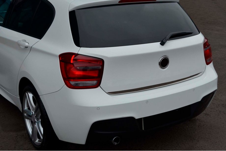 BMW 1 серия F20/F21 2011-2019 гг. Накладка на багажник нержавейка Image