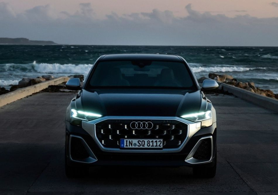 Audi SQ8: обзор спортивного кросс-купе