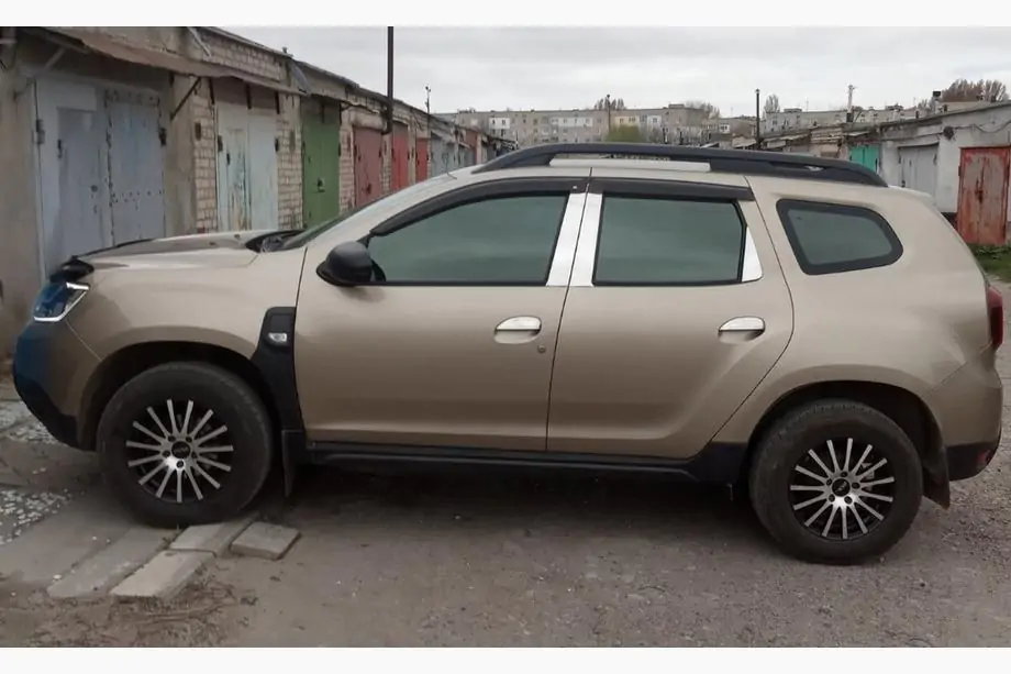 Renault Duster 2008–2017 гг. Накладки на дверные стойки из нержавеющей стали (6 шт) Image