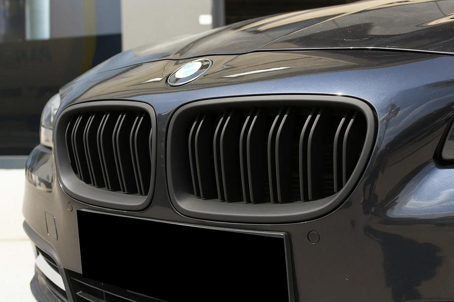 BMW 5 серия F10/F11 2010–2016 гг. Ноздри M-Look (черный матовый) Фото 1