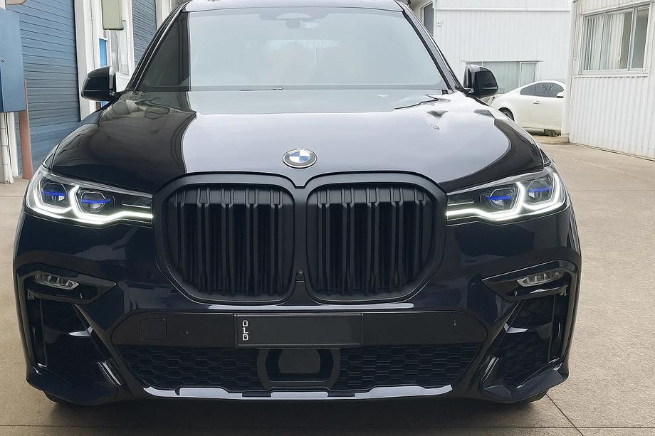 BMW X7 G07 2019- гг. Решетка радиатора M-Look (2019-2022, Черный Матовый) Image