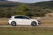 Peugeot e-308: Обзор стильного электрохэтчбека фото 3