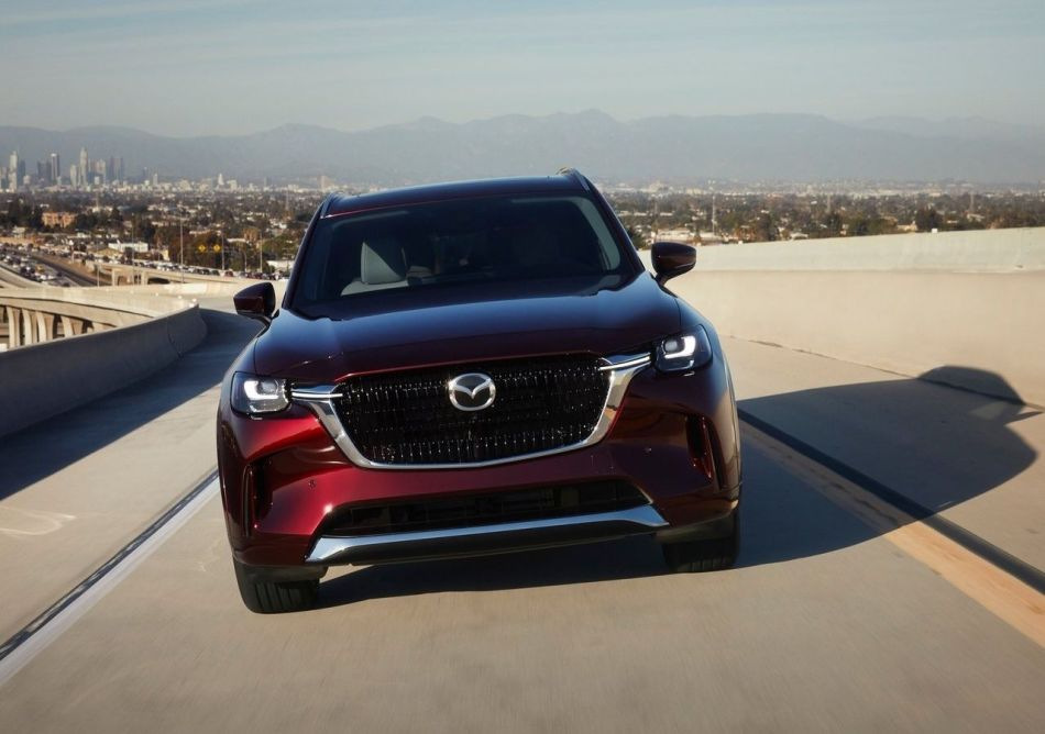 Обзор трехрядного кроссовера Mazda CX-90