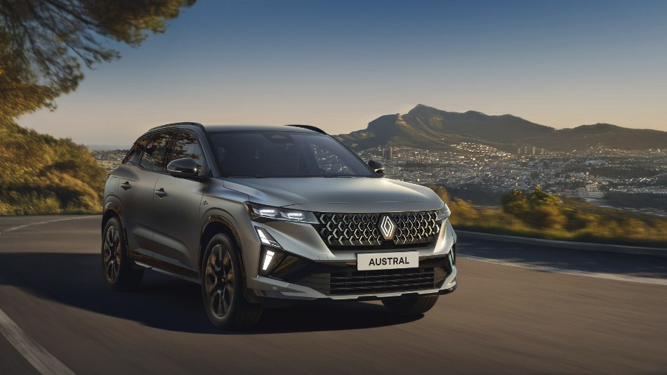Обзор Renault Austral 2025: обновленный кроссовер с французским шармом