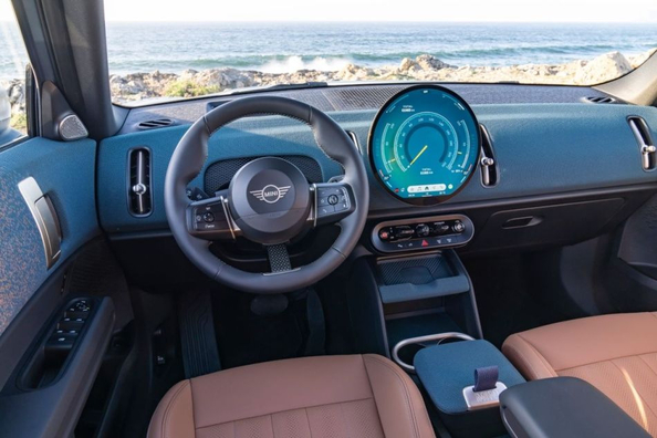 Обзор Mini Countryman Electric: Электрическая эволюция стильного кроссовера фото 6