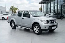 Nissan Navara 2006-2015 гг. Боковые Подножки Тип X5 (2 шт., Алюминий) фото 1