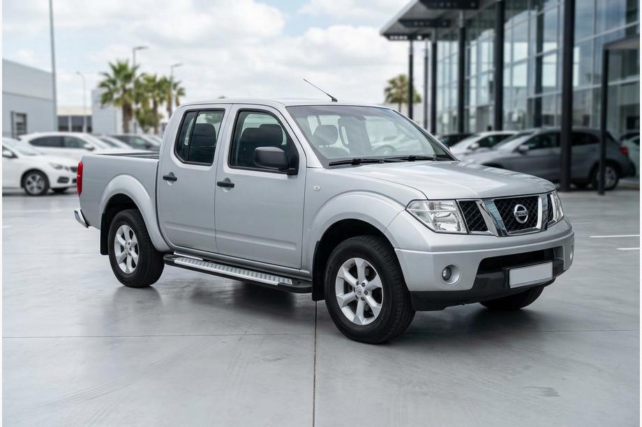 Nissan Navara 2006-2015 гг. Боковые Подножки Тип X5 (2 шт., Алюминий) Image
