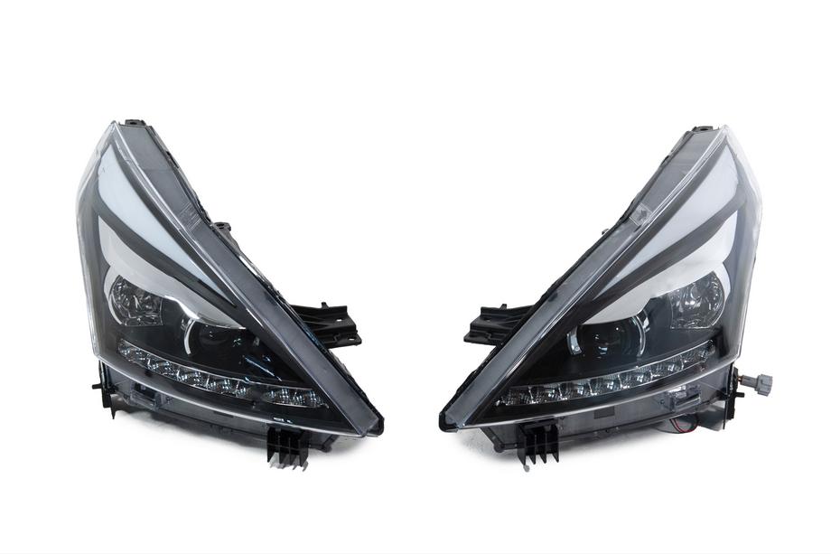 Nissan Teana 2008-2013 гг. Передние фары (2 шт) Image