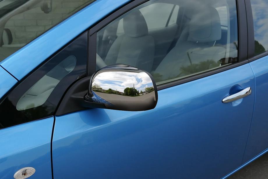 Nissan Leaf 2010-2017 гг. Накладки на Зеркала (2 шт, ABS) Фото 1