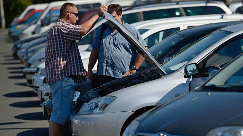 Покупка авто после ДТП: экономия или риск?