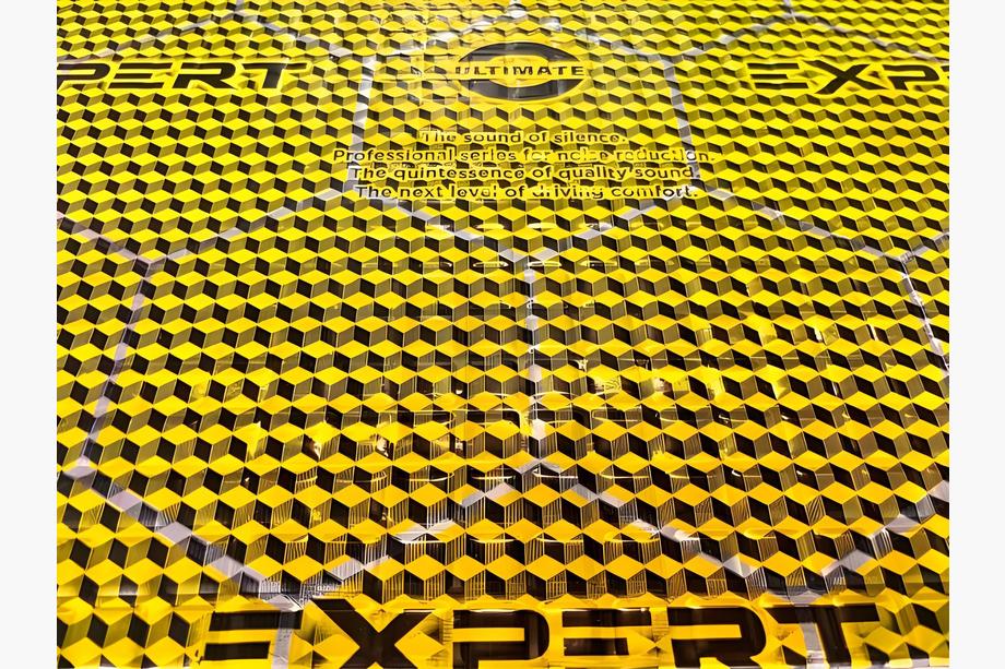 Виброизоляционный лист ULTIMATE EXPERT RED GOLD 4 мм (50x35 см) Фото 2