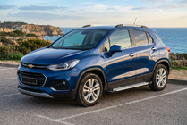 Chevrolet Trax 2012-2023 гг. Боковые пороги Allmond Grey (2 шт., алюминий) фото 1